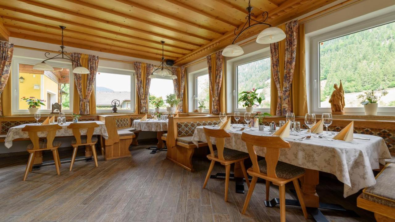 Hotel Landhaus Ausswinkl Russbach am Pass Gschütt Buitenkant foto