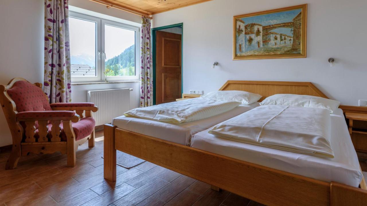 Hotel Landhaus Ausswinkl Russbach am Pass Gschütt Buitenkant foto